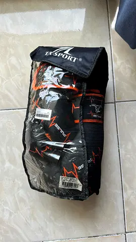Pair of VASPORT Punching Gloves with Carry Case - Used Lightly