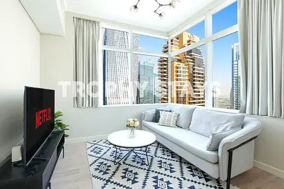 Marina View | Higher Floor | All Bills Incl