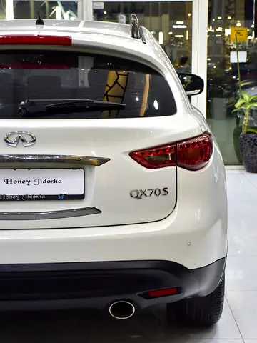 صورة 9 لـ 2016 Infiniti QX70