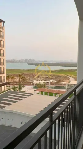 Fully Furnished| Ready to Move| partial golf View