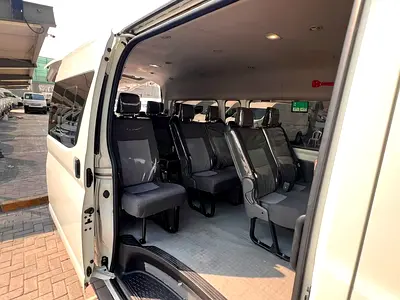 2022 Toyota HIACE 照片 10
