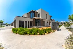 Corner Unit | Large Plot| Ready