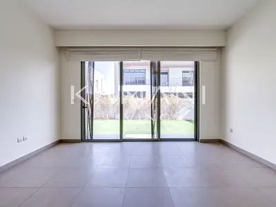 Bright E2 Villa | 4BR Plus Maid | Vacant