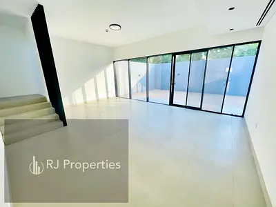 Specious 3BHK Townhouse With Made Room Beautiful & Peaceful Community Prime Living