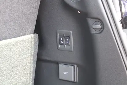 2026 Toyota PRADO — фото 9