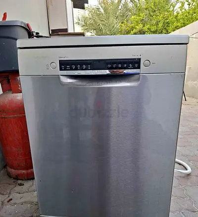 Bosch Series 4 Freestanding Dishwasher, 60 cm, 14 Place Settings, Brushed Steel, SMS4ECI26M