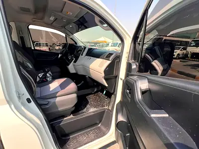 2022 Toyota HIACE 照片 9