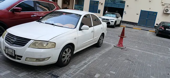 2009 Nissan SUNNY photo 4