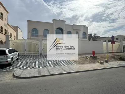 للبيع فيلا سكنية مدينة بنى ياس شرق 5 جديدة