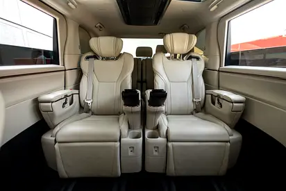 صورة 20 لـ 2024 Lexus LM-SERIES