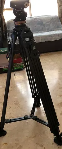 NEEWER 78" Carbon Fiber Video Tripod with Fluid Head LL55