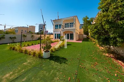 Spacious Villa | With Private Pool | Private Garde