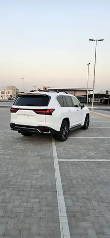 صورة مصغرة 7 لـ 2023 Lexus LX-SERIES