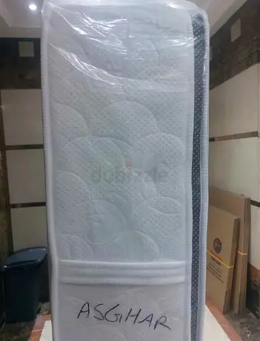 180x200cm top pillow mattress King size.  All times delivery available