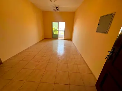 شقة فاخرة بموقع حيوي في الراشديه 2_باركن خاص_بلكونه اطلاله_تكييف مركزي_28 الف على 6 دفعات