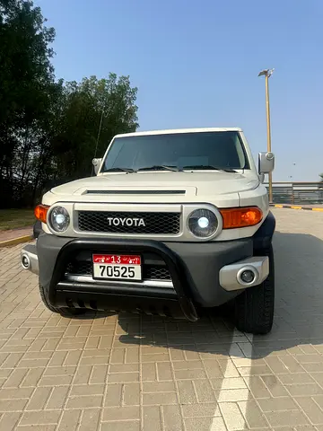 صورة 8 لـ 2011 Toyota FJ CRUISER