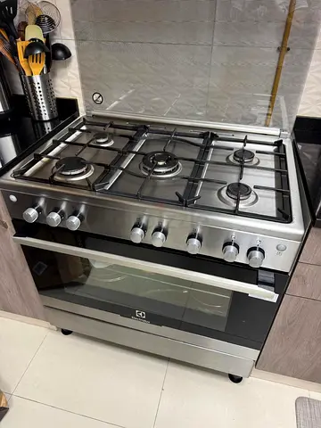 Electrolux 5-Burner Oven