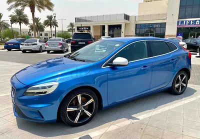 Amazing price! Beautiful Volvo V40 2018 ! Full options! R-design
