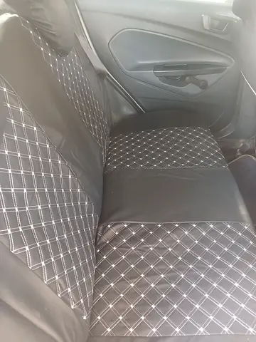 2011 FORD FIESTA 照片 2