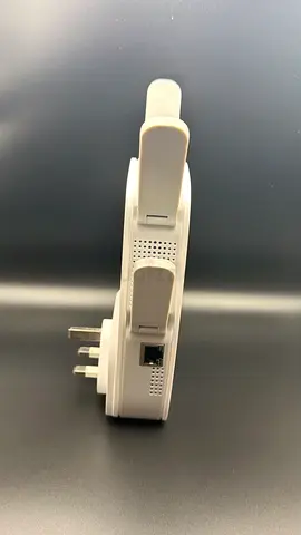 TP-Link AC2600 Wi-Fi Range Extender (Model RE650), Good Condition