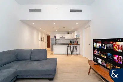 Fully Upgraded | One Bedroom | Large Layout