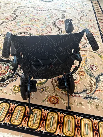 Electric Wheelchair in Excellent Condition for saleكرسي كهربائي متحرك جديد للبيع