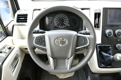صورة مصغرة 15 لـ 2026 Toyota HIACE