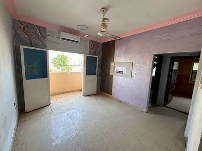 One bedroom and living room, balcony, two bathrooms, split air conditioning, near Al Nuaimiya Park