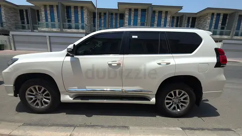 Toyota Prado VXR 2019 GCC Car | No accident | No Paint | Limited Edition Al Futtaim | First Owner