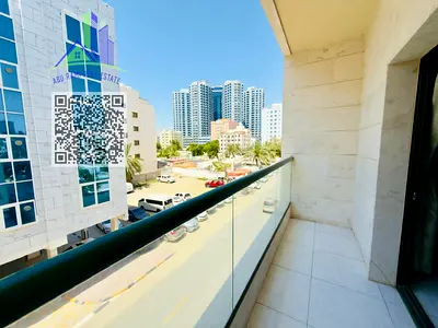 قرب ابراج الفالكون 10 دقائق الى كورنيش عجمان
