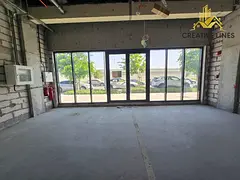WIDE LAYOUT ● STREET FACING ● SHELL & CORE