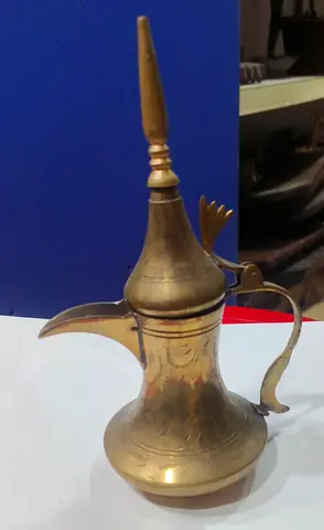 Brass Dallah pot design 19cm height