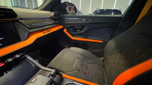 2026 Lamborghini URUS — фото 9