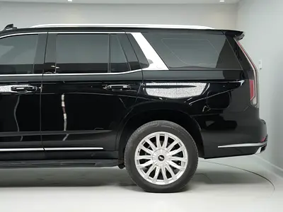 2021 Cadillac ESCALADE — миниатюра 5