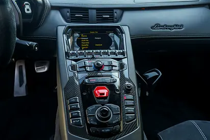 2018 Lamborghini AVENTADOR — миниатюра 19