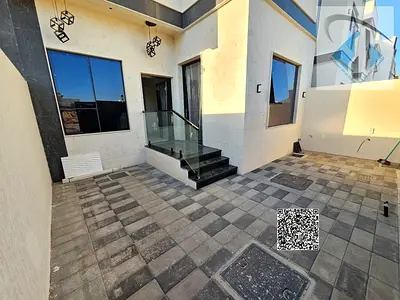 فيلا بالحليو بالقرب من مخرج دبي | طابقان وروف | 4 غرف نوم ماستر | موقع مميز | السعر شامل رسوم التسجيل والتمليك