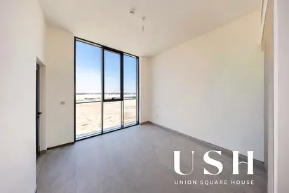 Premium 1 bedroom Apartment | Scenic padel court view | Prime Location