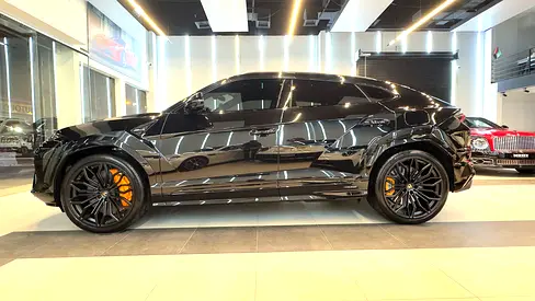 2026 Lamborghini URUS — фото 4