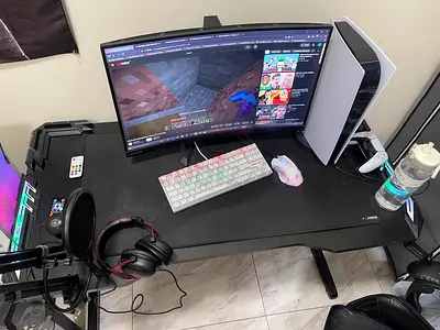 Only gaming desk for sale