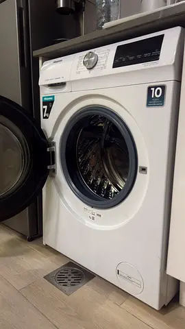 Hisense 7KG Inverter Washing Machine — Like New