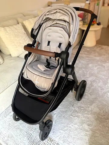 Maxi-Cosi Zelia Luxe 5-in-1 Travel System – New Hope Tan