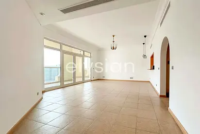E Type | Beach & Pool Access | High Floor
