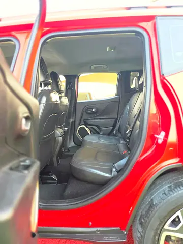 صورة 18 لـ 2015 JEEP RENEGADE