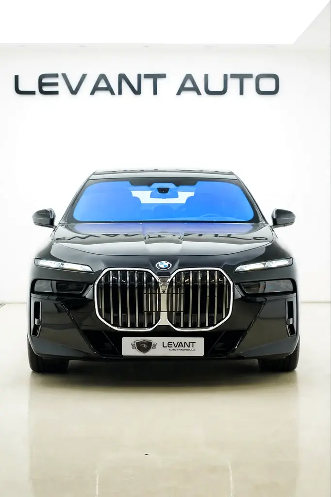 BMW 7-Series 2023