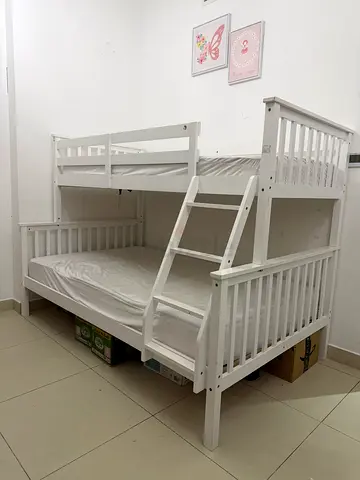 Kids bunk bed + 2 mattress