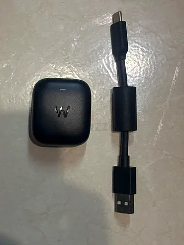 Whoop 4.0 Wireless Charging Case with USB-C Cable