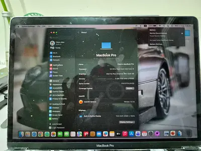 Macbook Pro(2017) Intel i5, 13.3 display size for low priced sale with charger