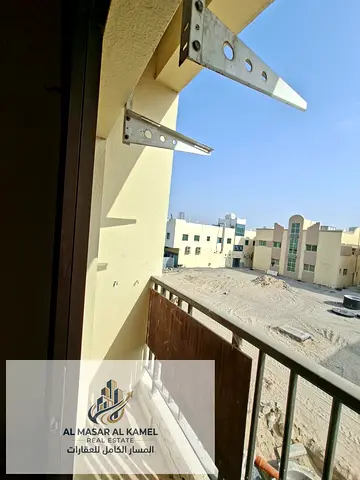 فرصة قوية جدًا في اليرموك شقة غرفتين بسعر مميز جدًا: 26,000 درهم سنويًا المميزات: غرفتين السعر: 26,000 درهم سنويًا التأمين: شيك الدفع على 4 أو 6 دف