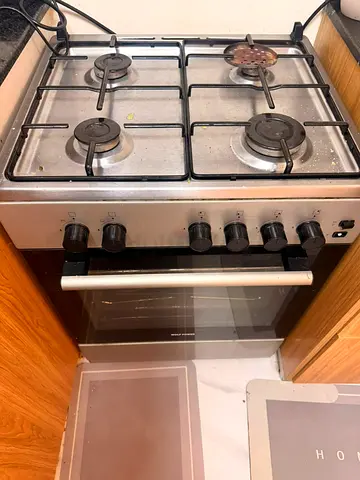 Used 4-Burner Gas Cooker with Oven + Midea air hood + gas cylinder and regulator Good Condition