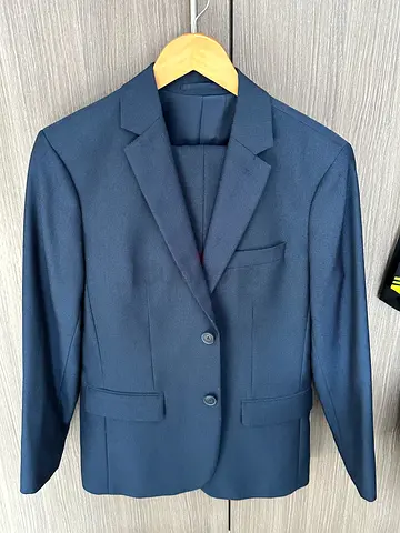 2 Navy blue suites for 12 to 15 years boys.